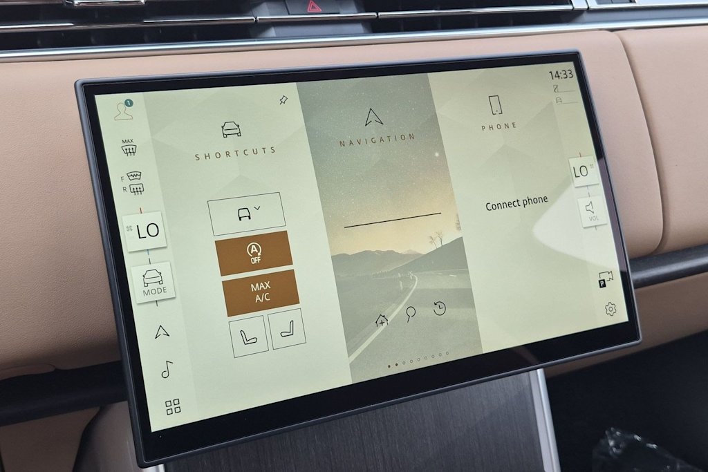 Thumbnail: 2026 Land Rover Range Rover - 14