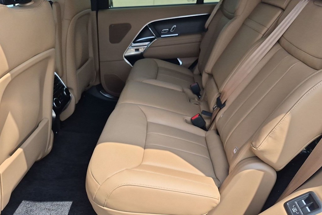 Thumbnail: 2026 Land Rover Range Rover - 27