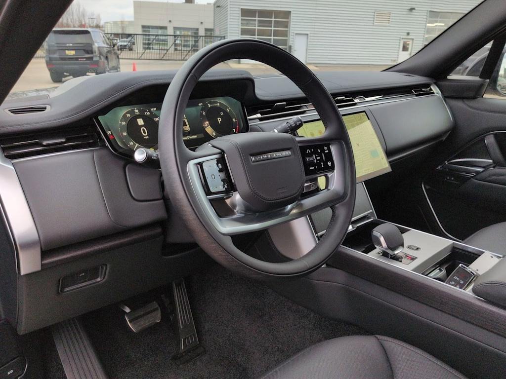 Thumbnail: 2026 Land Rover Range Rover - 2