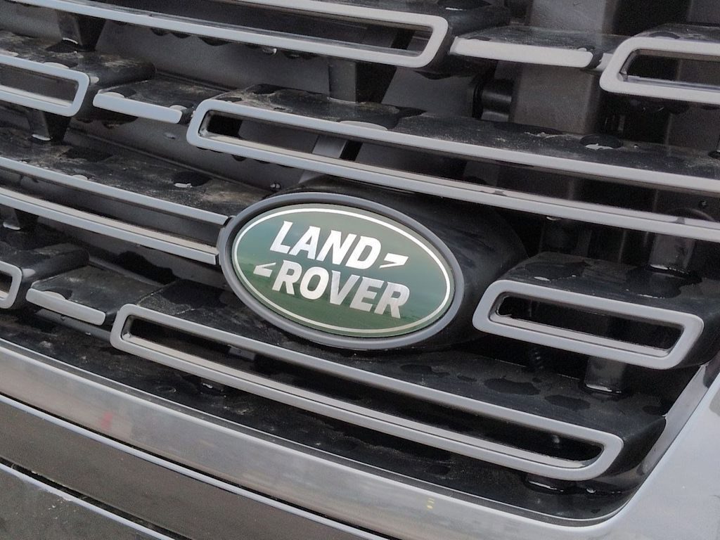 Thumbnail: 2026 Land Rover Range Rover - 5