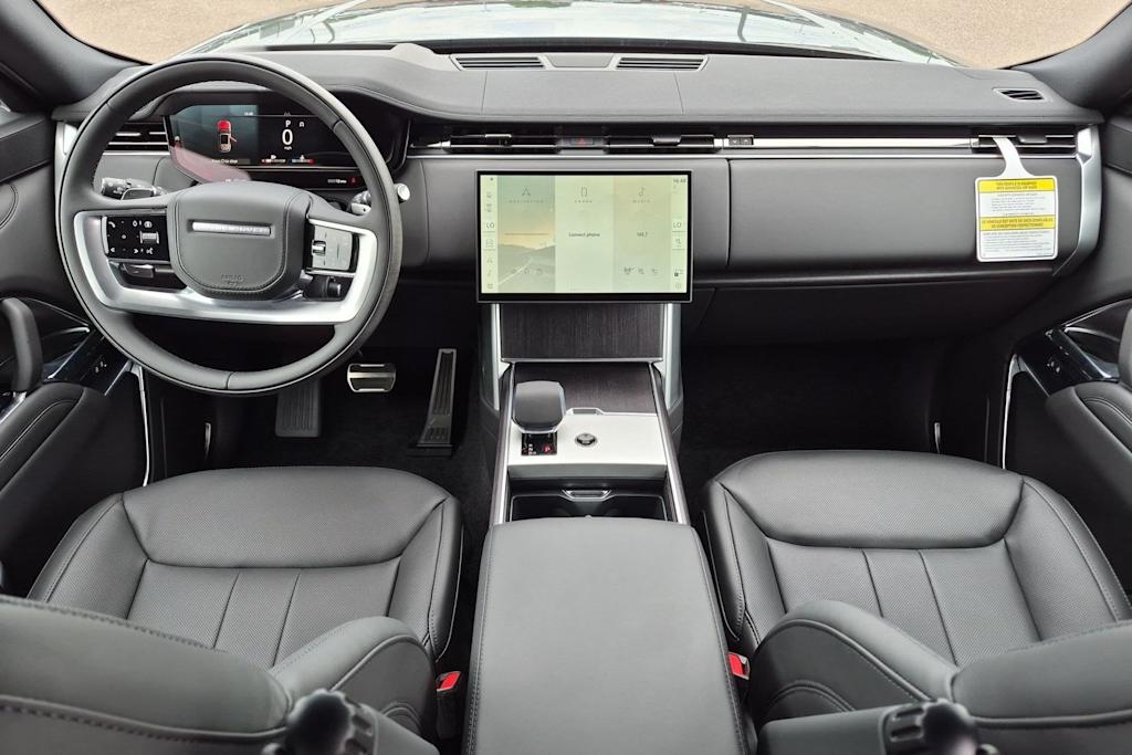 Thumbnail: 2026 Land Rover Range Rover - 9