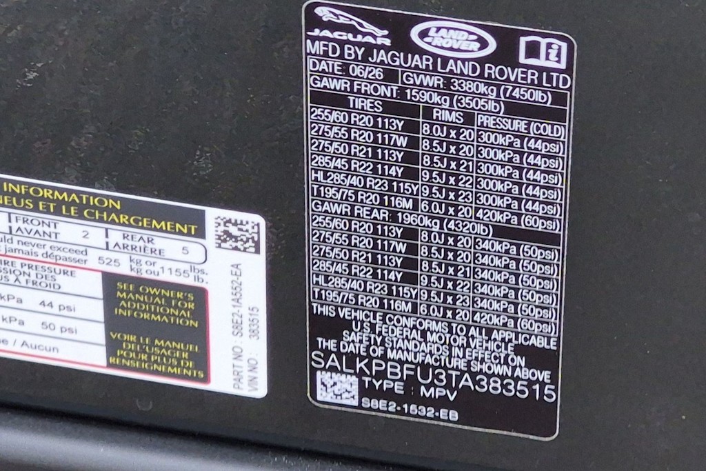 Thumbnail: 2026 Land Rover Range Rover - 17