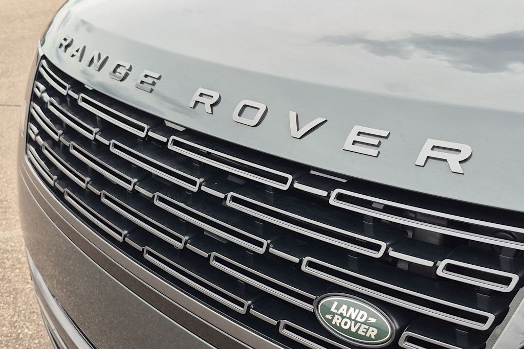 Thumbnail: 2026 Land Rover Range Rover - 23