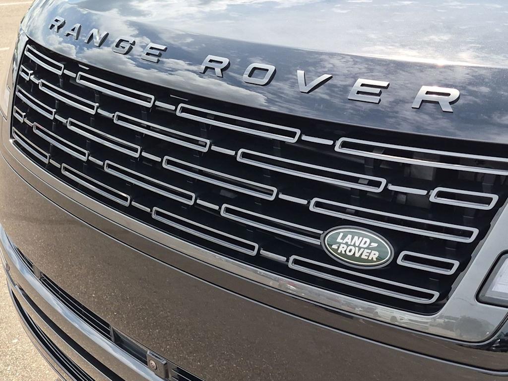 Thumbnail: 2026 Land Rover Range Rover - 24