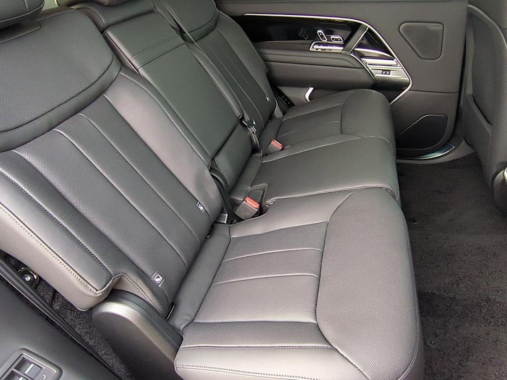 Thumbnail: 2025 Land Rover Range Rover - 11