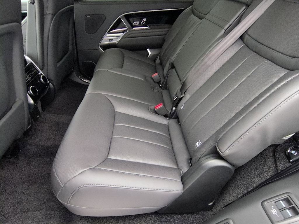 Thumbnail: 2026 Land Rover Range Rover - 26