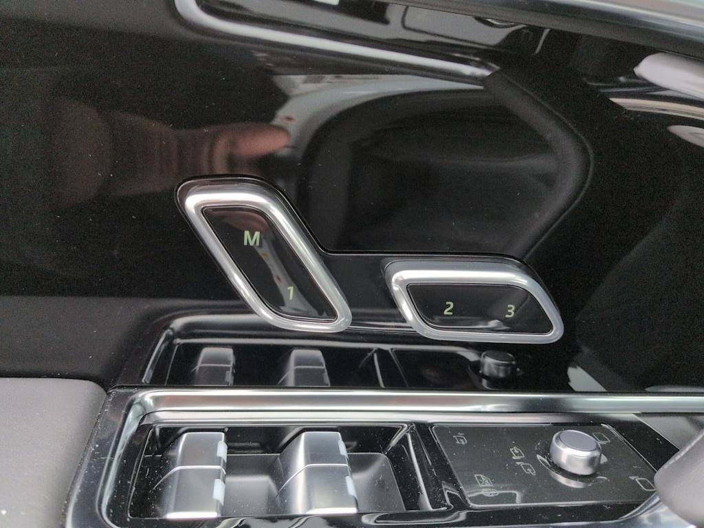 Thumbnail: 2026 Land Rover Range Rover - 24