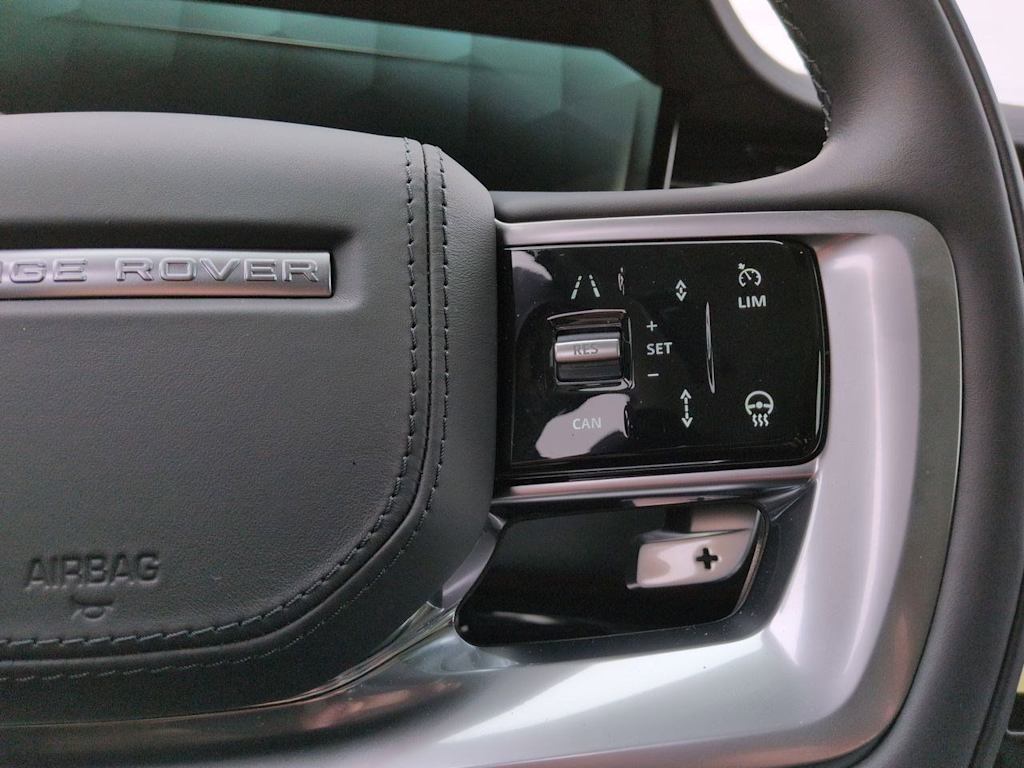 Thumbnail: 2026 Land Rover Range Rover - 31