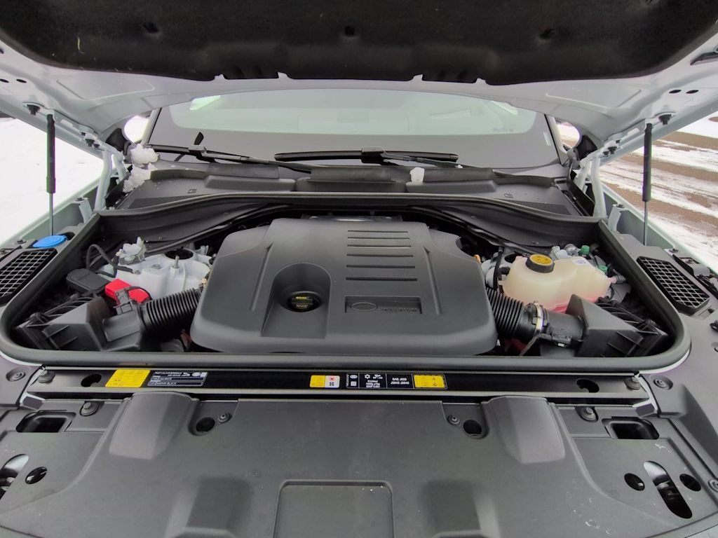 Thumbnail: 2026 Land Rover Range Rover - 9