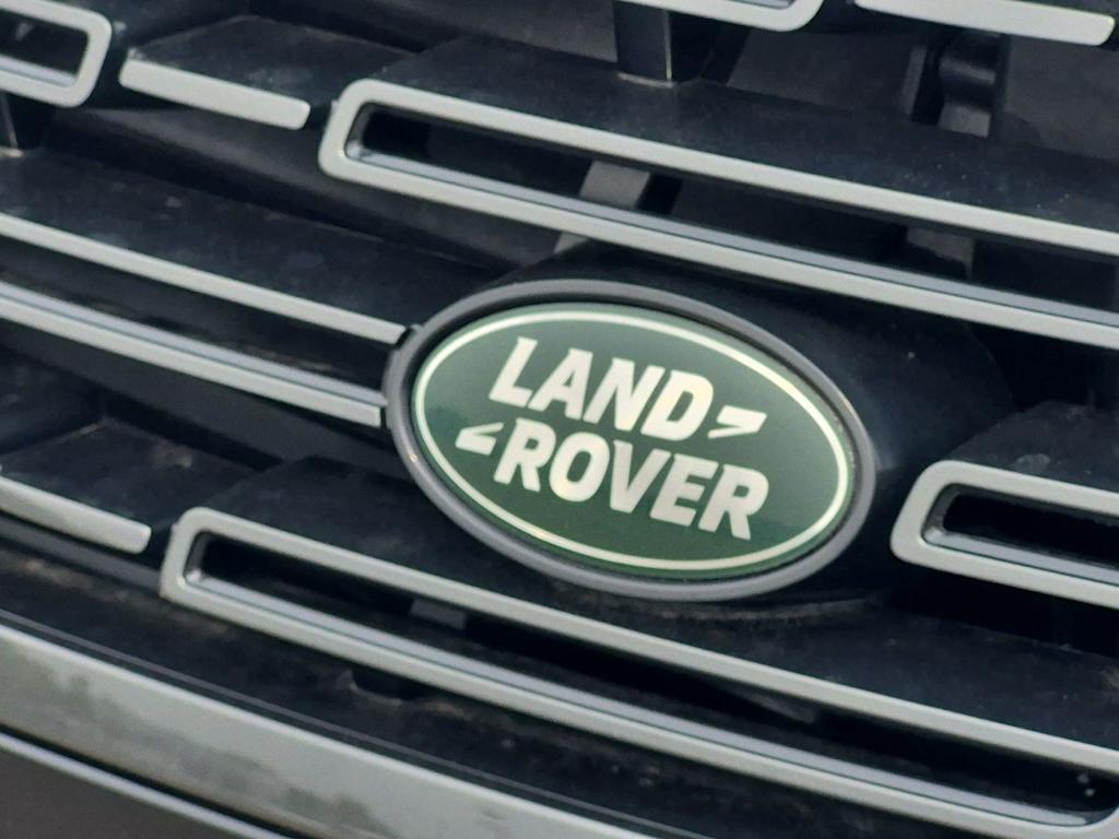 Thumbnail: 2026 Land Rover Range Rover - 7
