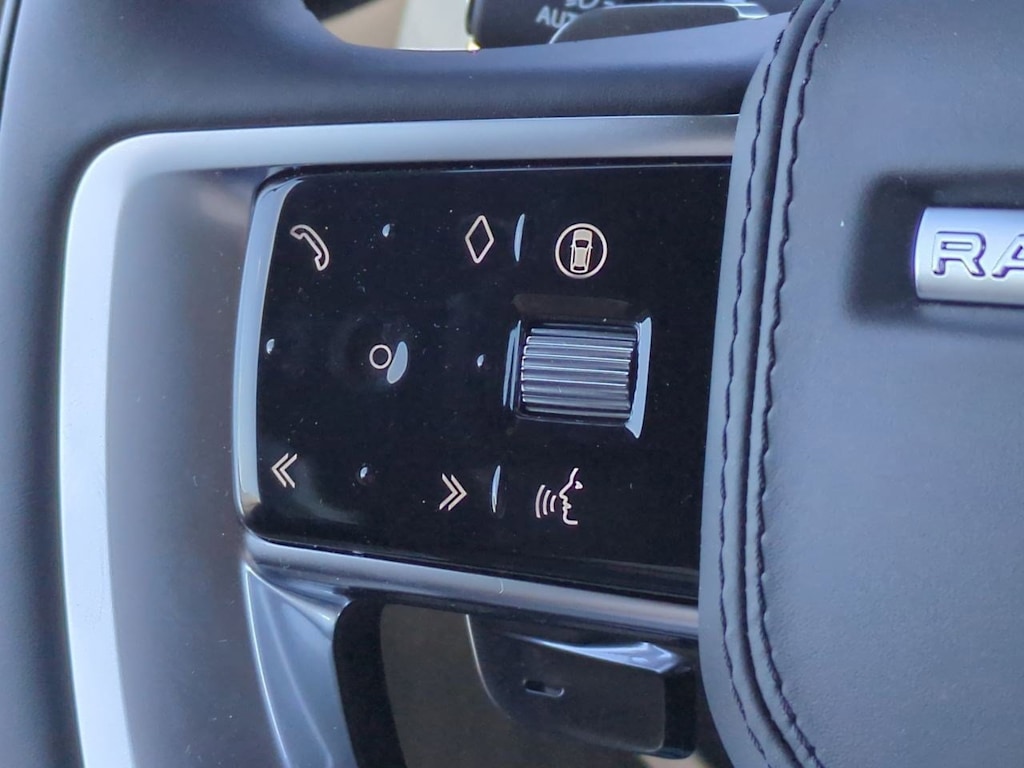 Thumbnail: 2025 Land Rover Range Rover - 27