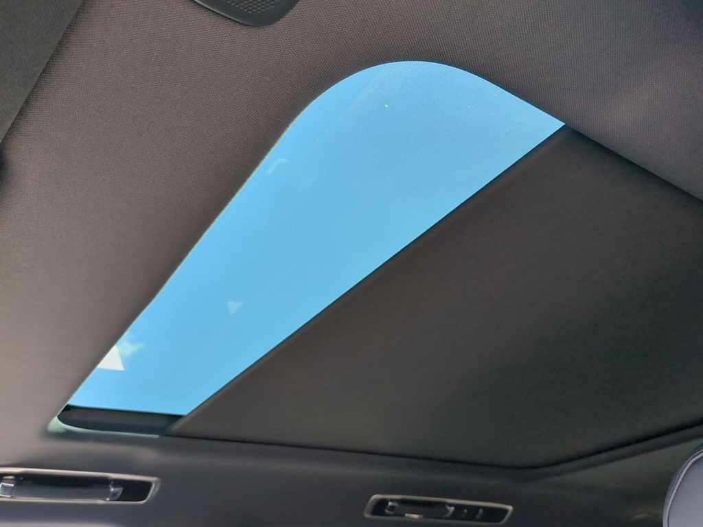 Thumbnail: 2025 Land Rover Range Rover - 24