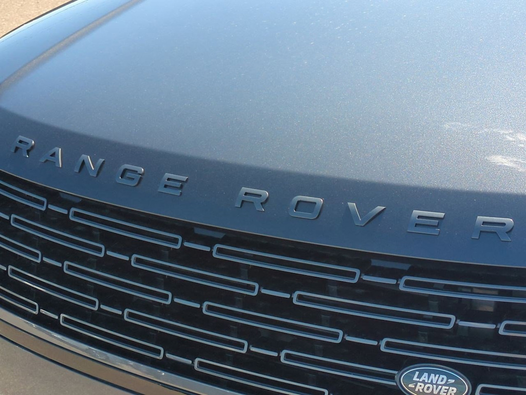 Thumbnail: 2025 Land Rover Range Rover - 22