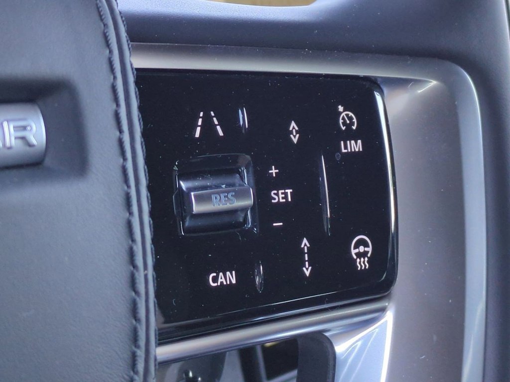 Thumbnail: 2025 Land Rover Range Rover - 28