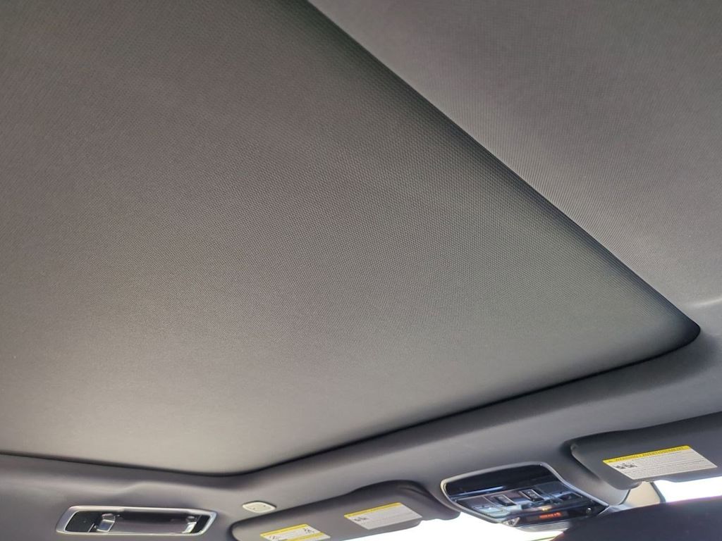 Thumbnail: 2025 Land Rover Range Rover - 26