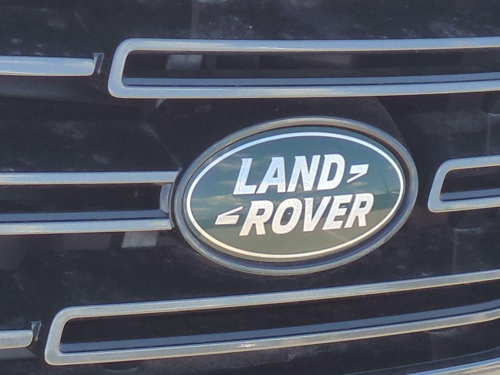 Thumbnail: 2025 Land Rover Range Rover - 21
