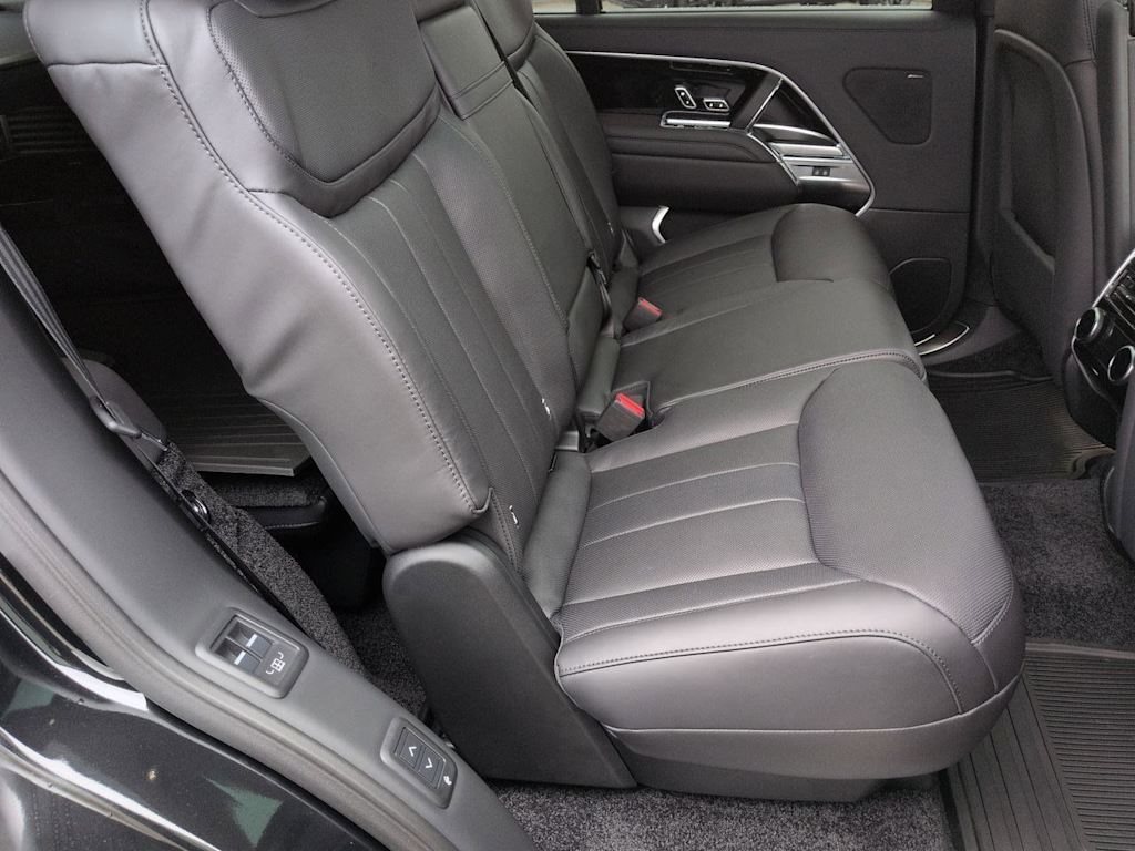 Thumbnail: 2026 Land Rover Range Rover - 26