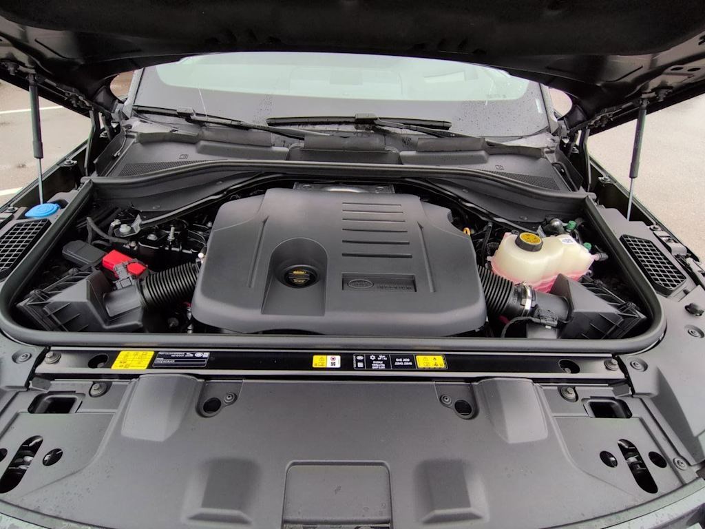 Thumbnail: 2026 Land Rover Range Rover - 7