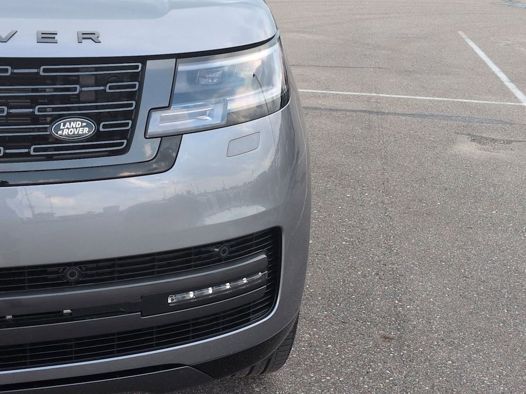 Thumbnail: 2026 Land Rover Range Rover - 23
