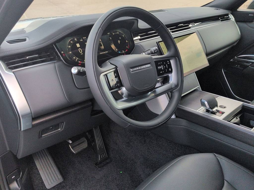 Thumbnail: 2026 Land Rover Range Rover - 2