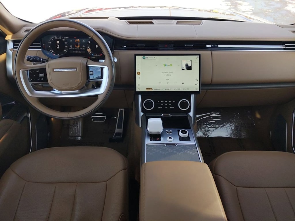 2023 Land Rover Range Rover SV 10