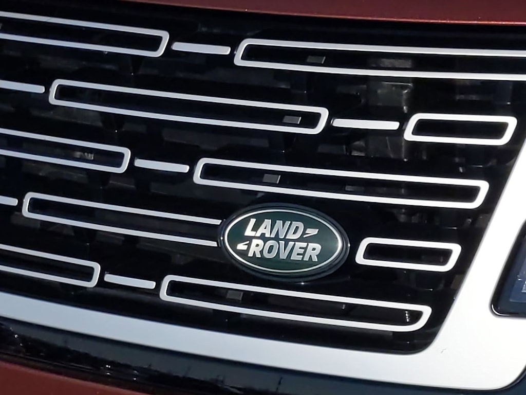 2023 Land Rover Range Rover SV 24