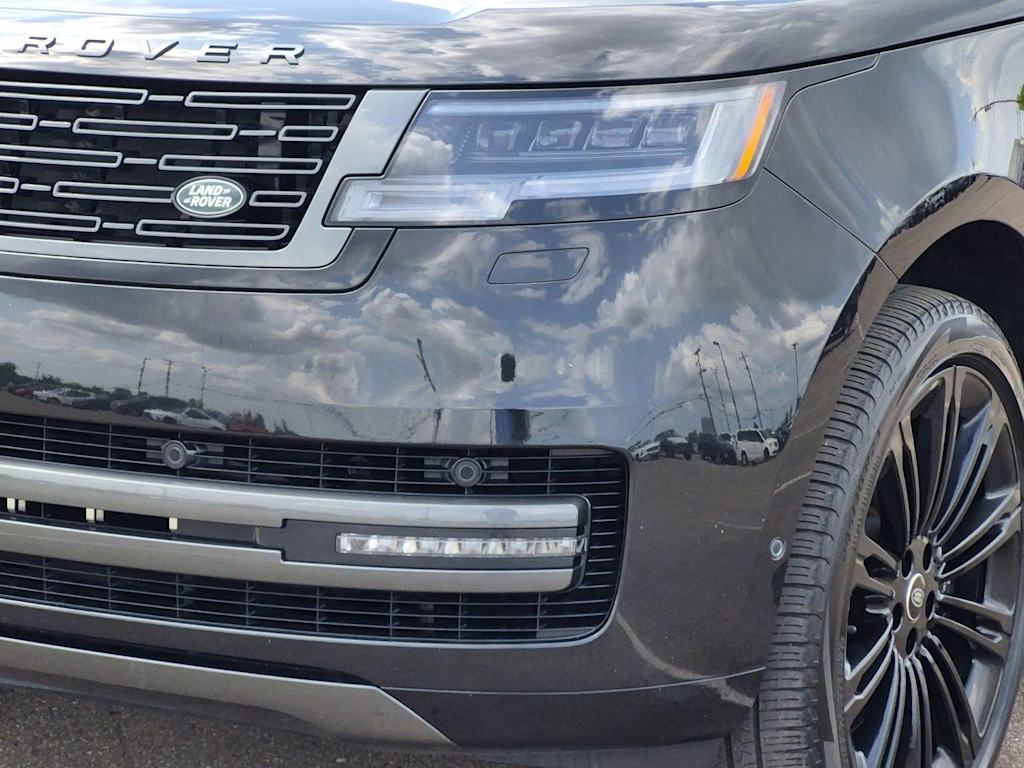 Thumbnail: 2023 Land Rover Range Rover - 24