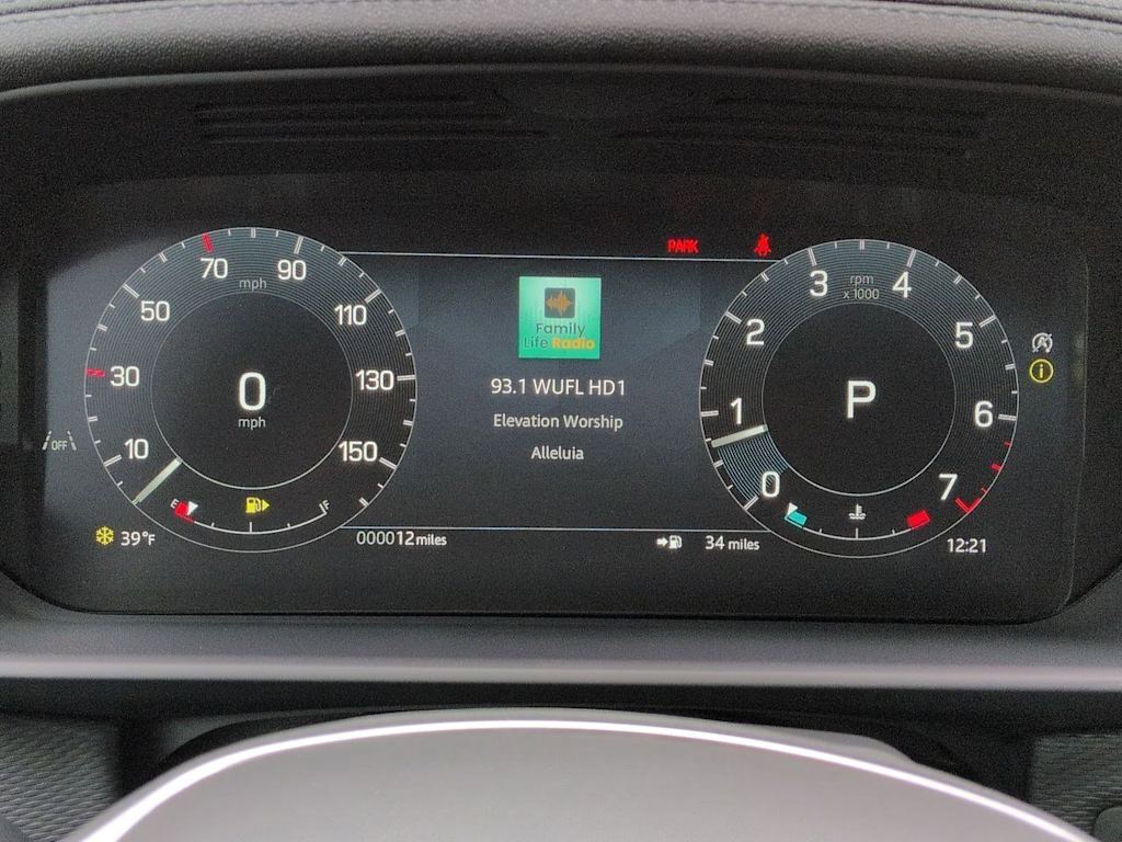 Thumbnail: 2026 Land Rover Discovery - 17