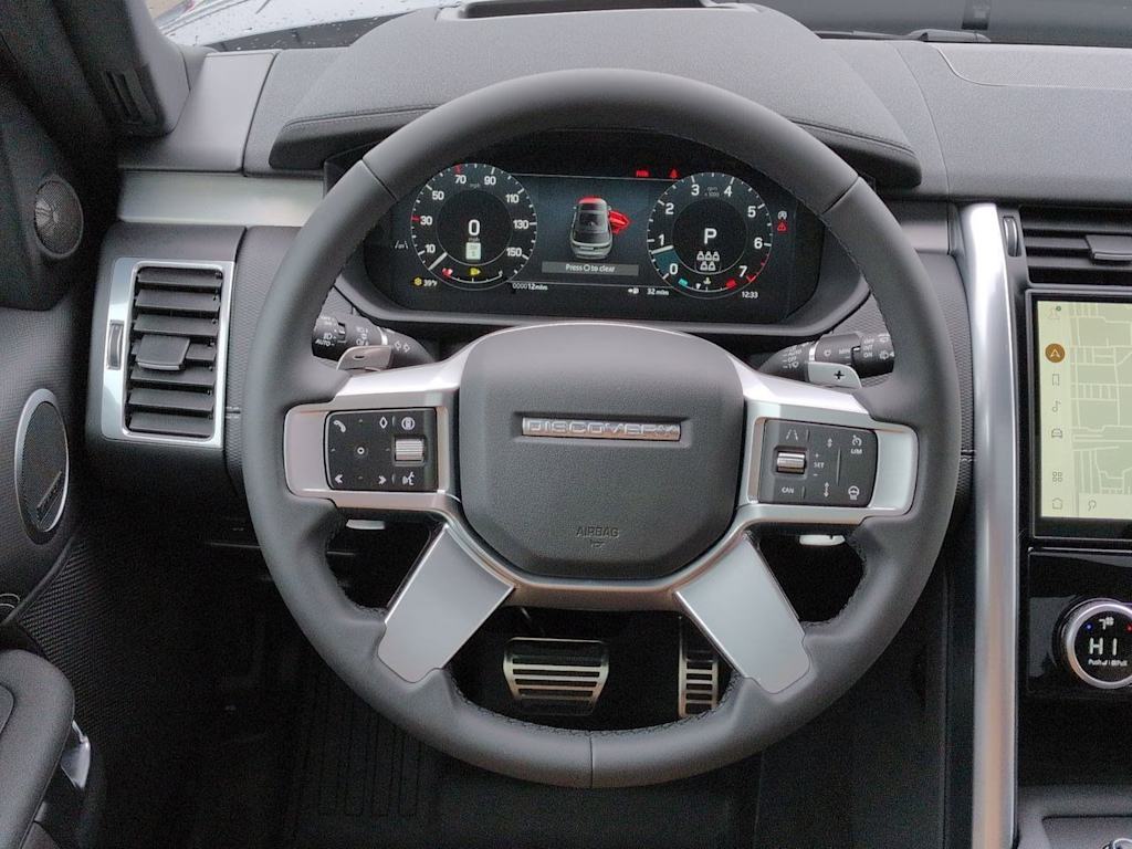Thumbnail: 2026 Land Rover Discovery - 14