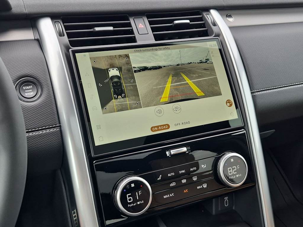 Thumbnail: 2026 Land Rover Discovery - 34