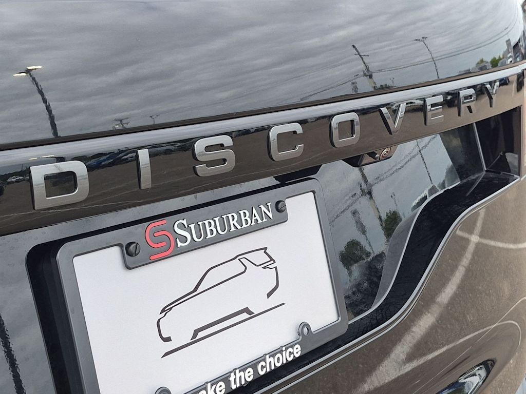 Thumbnail: 2026 Land Rover Discovery - 6