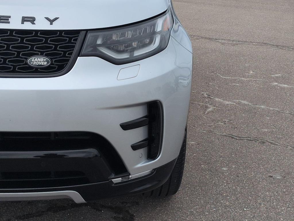 Thumbnail: 2020 Land Rover Discovery - 24