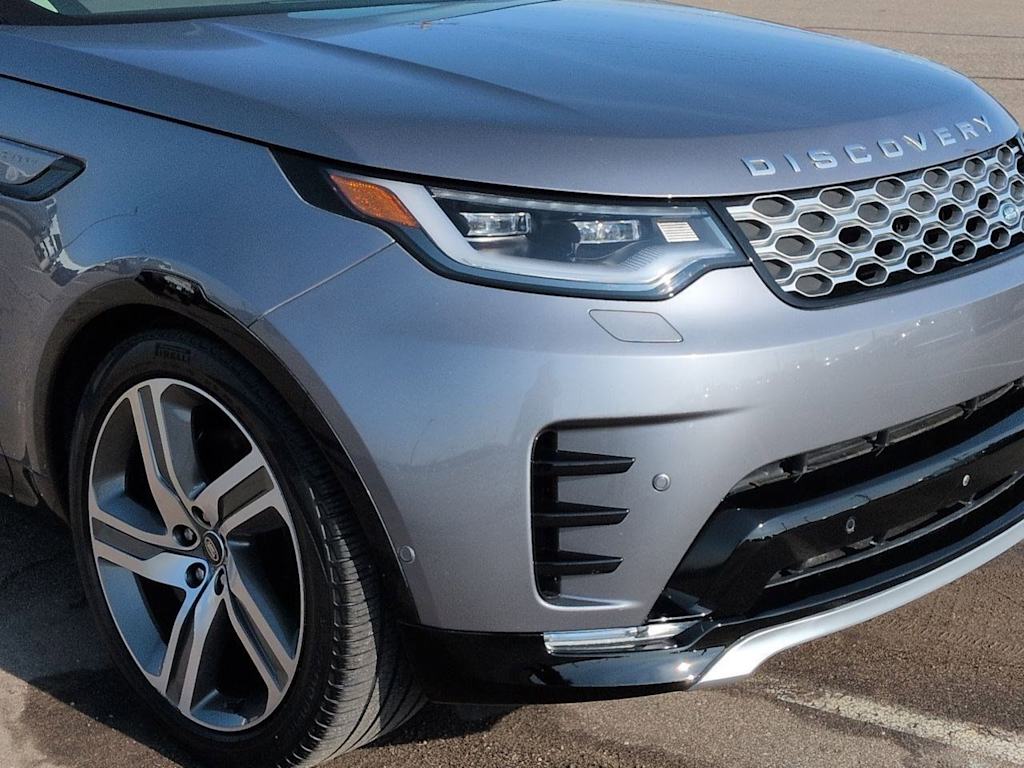 Thumbnail: 2025 Land Rover Discovery - 7