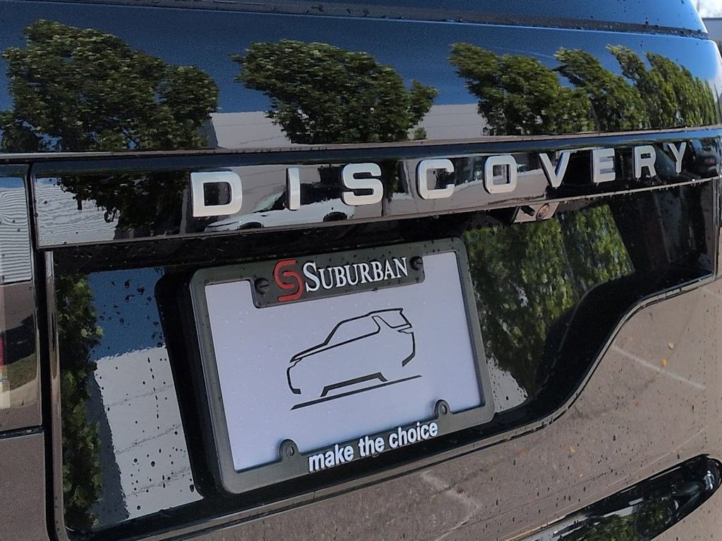Thumbnail: 2026 Land Rover Discovery - 22