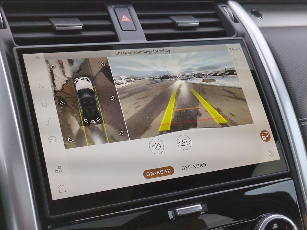 Thumbnail: 2026 Land Rover Discovery - 35