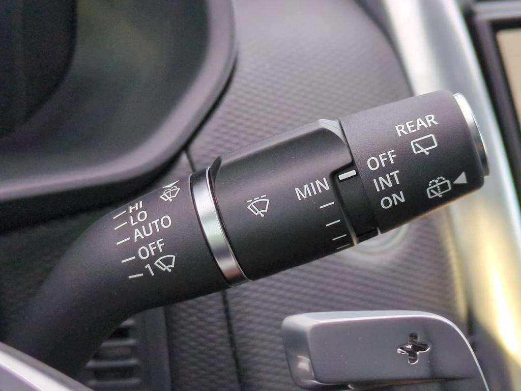 Thumbnail: 2026 Land Rover Discovery - 32