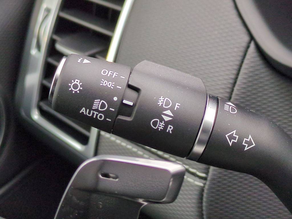 Thumbnail: 2026 Land Rover Discovery - 13