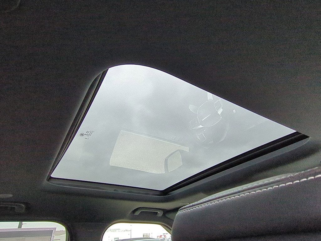 Thumbnail: 2026 Land Rover Discovery - 29