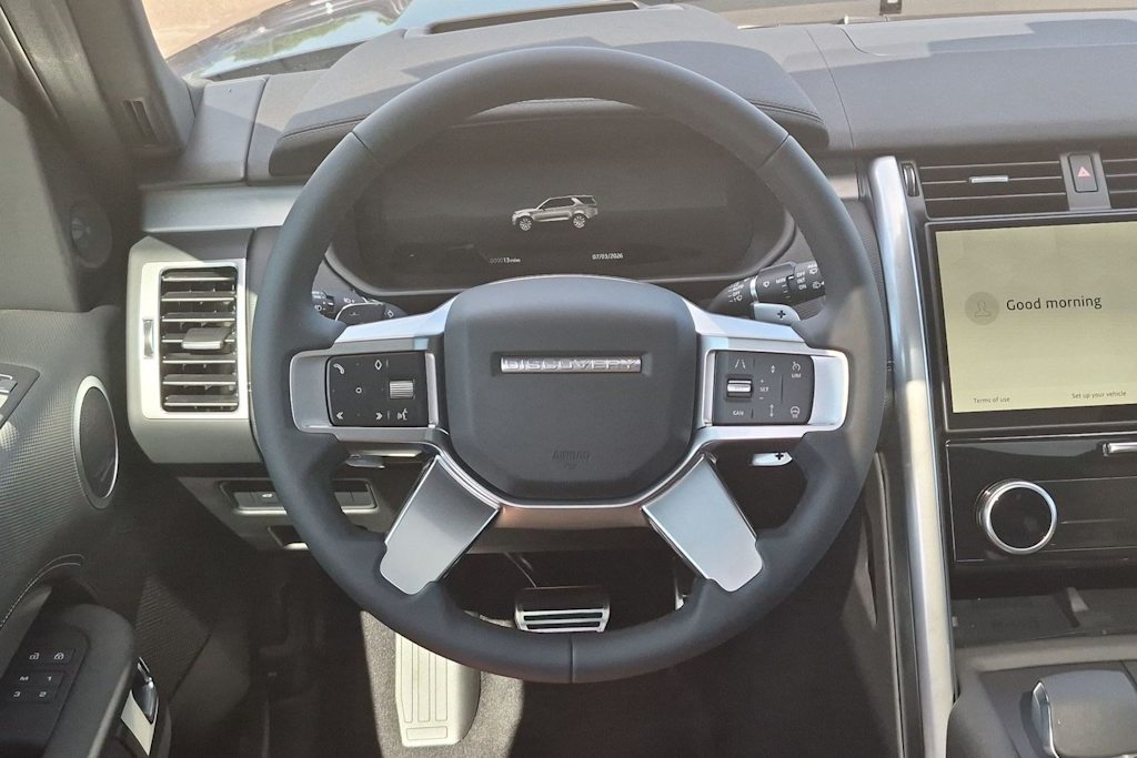 Thumbnail: 2026 Land Rover Discovery - 14