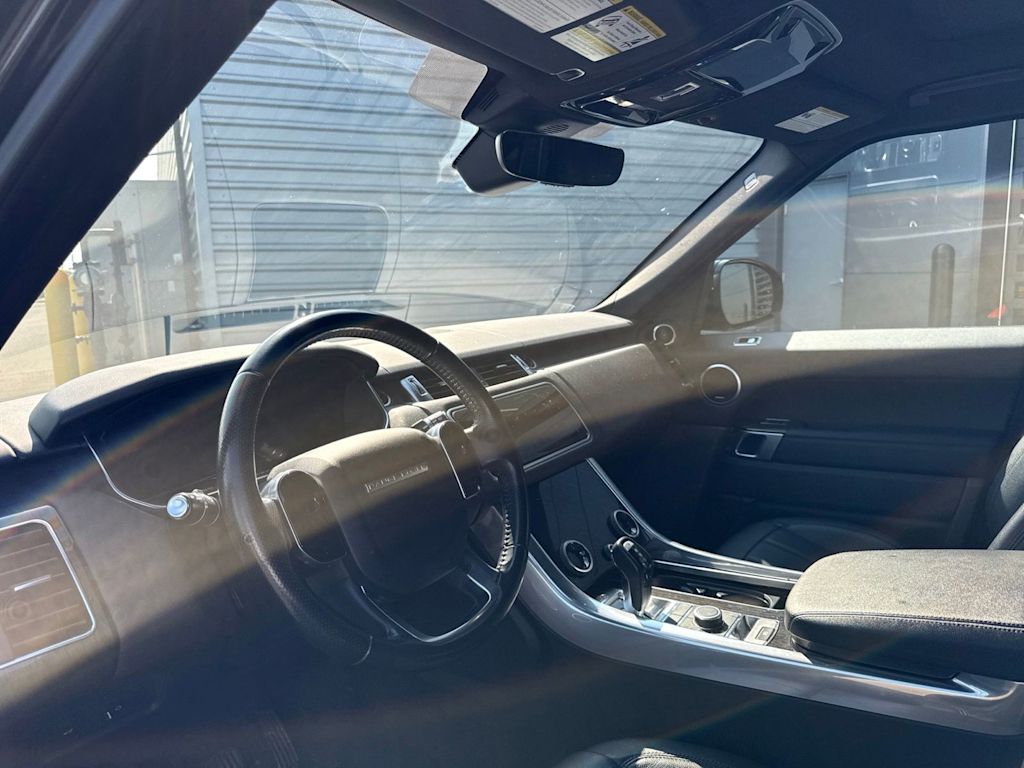 Thumbnail: 2018 Land Rover Range Rover Sport - 2