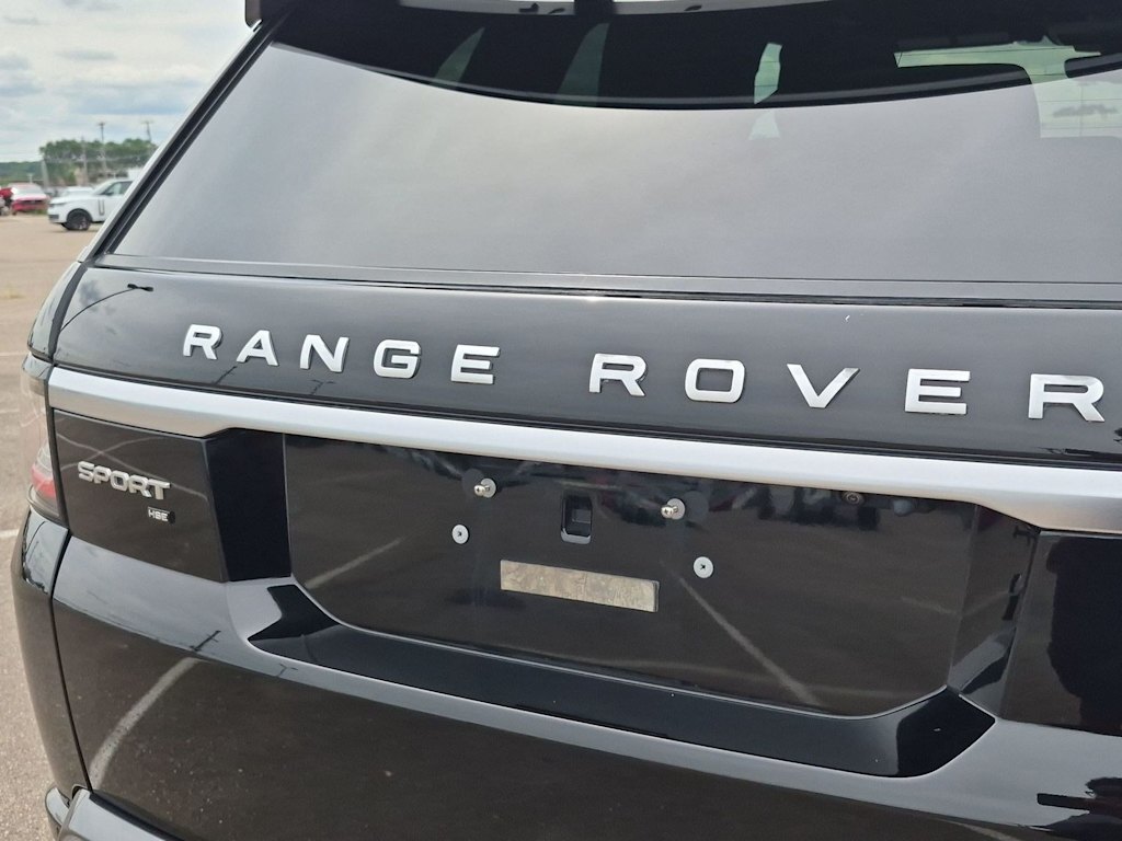 Thumbnail: 2020 Land Rover Range Rover Sport - 24