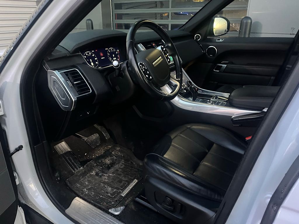 Thumbnail: 2019 Land Rover Range Rover Sport - 2