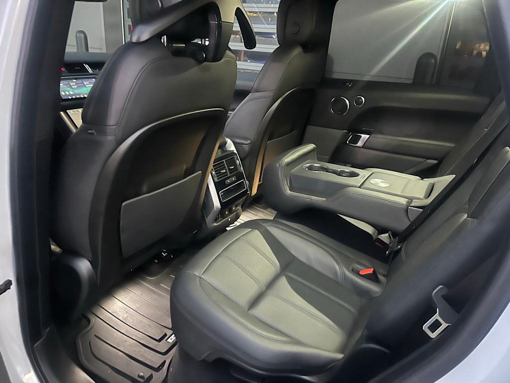 Thumbnail: 2019 Land Rover Range Rover Sport - 22