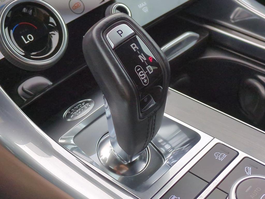 Thumbnail: 2020 Land Rover Range Rover Sport - 15