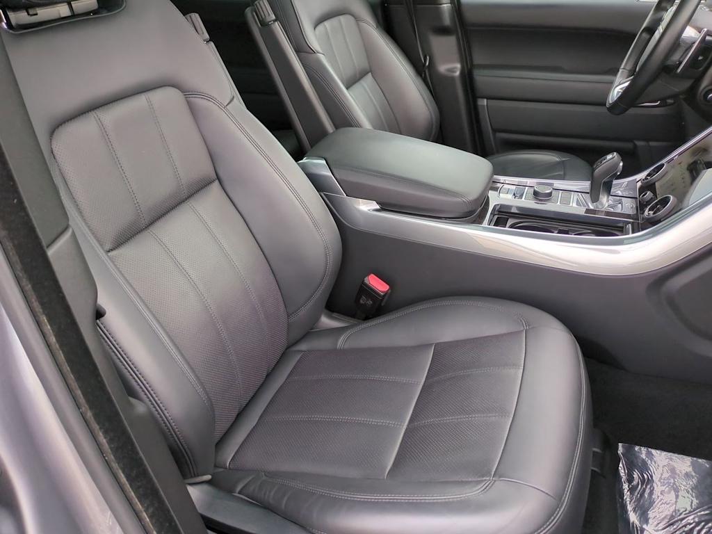 Thumbnail: 2020 Land Rover Range Rover Sport - 11