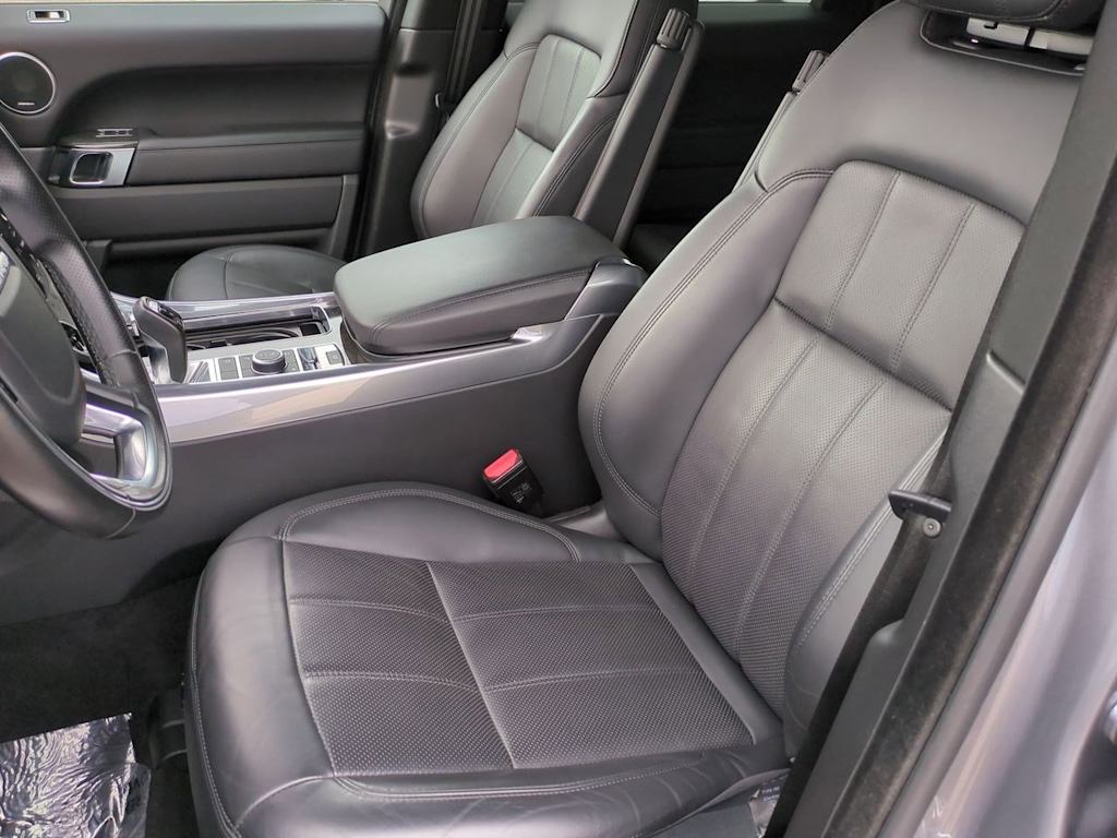 Thumbnail: 2020 Land Rover Range Rover Sport - 10