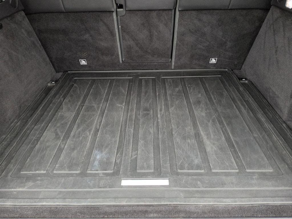 Thumbnail: 2021 Land Rover Range Rover Sport - 18