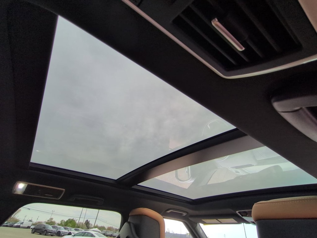 Thumbnail: 2021 Land Rover Range Rover Sport - 30