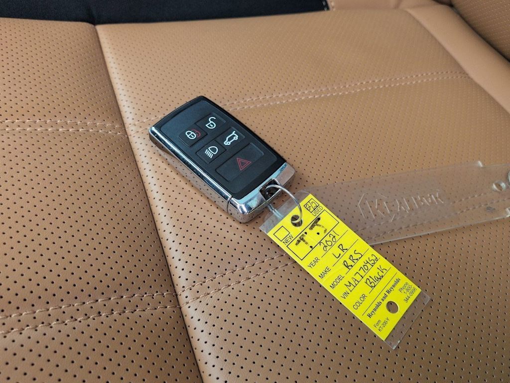 Thumbnail: 2021 Land Rover Range Rover Sport - 18