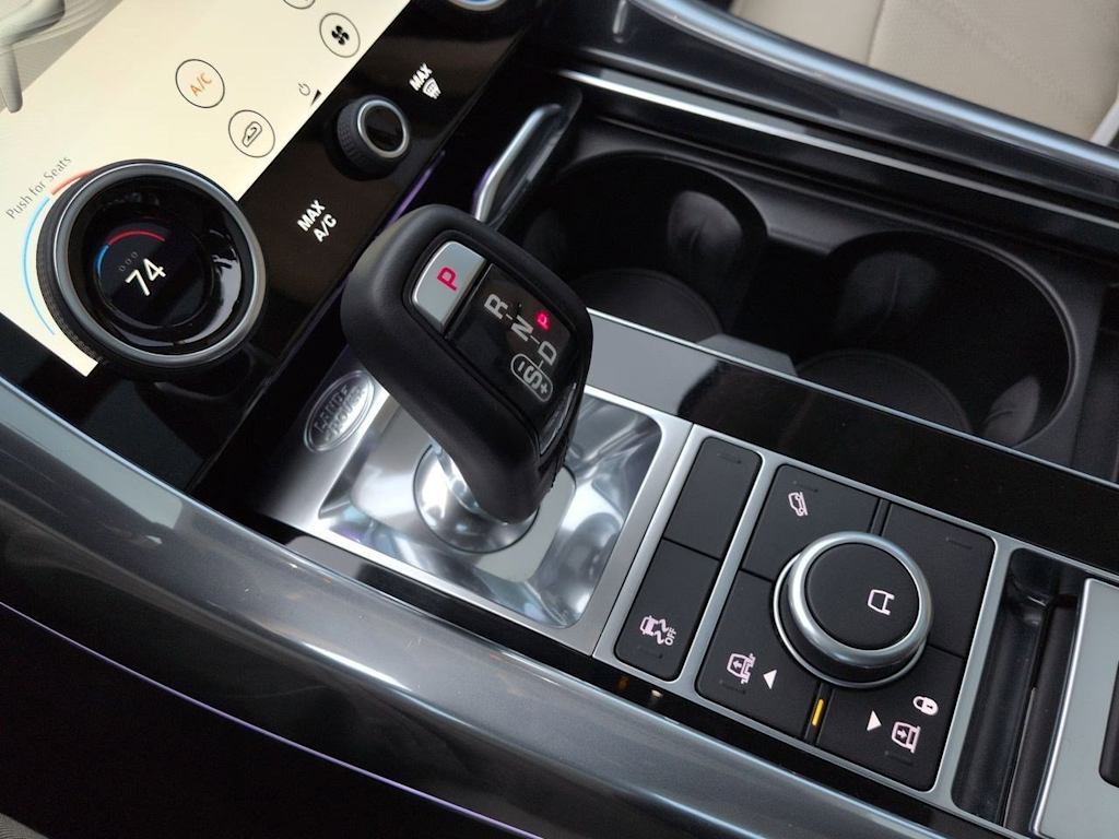 Thumbnail: 2022 Land Rover Range Rover Sport - 15